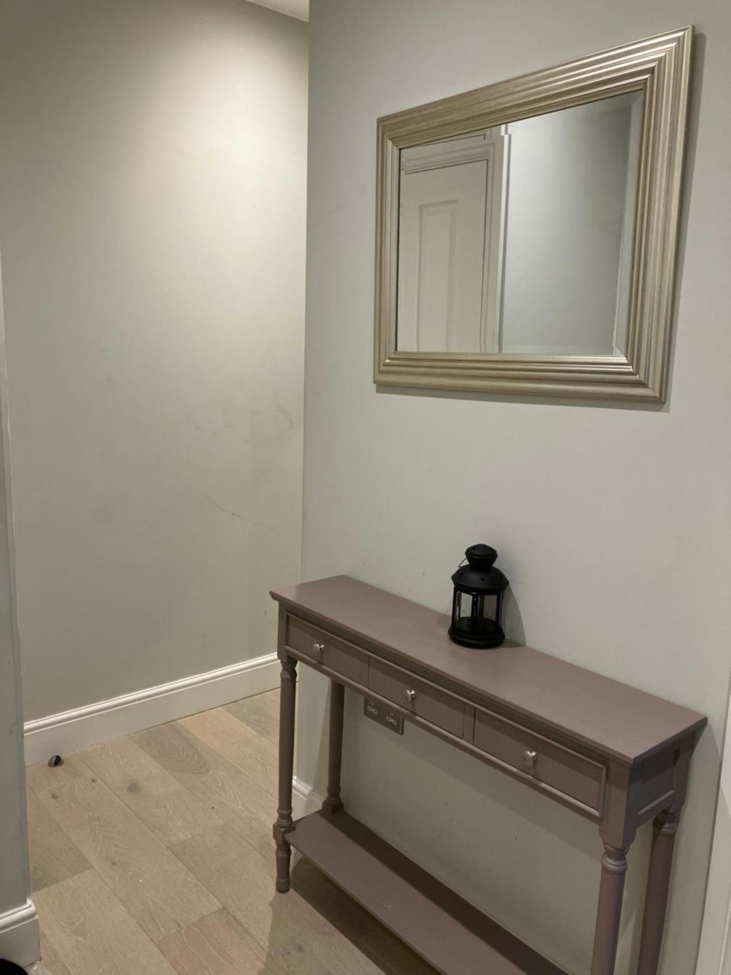 Brilliant 2 Bed Apartment - Spacious, Central & Well-Connected 런던 외부 사진